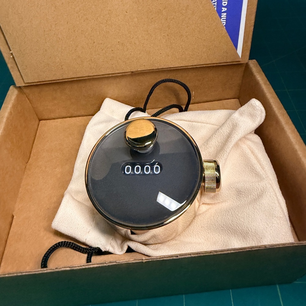 Nanu Nudge Tabletop Tally Counter for habits - Picture 3 of 5